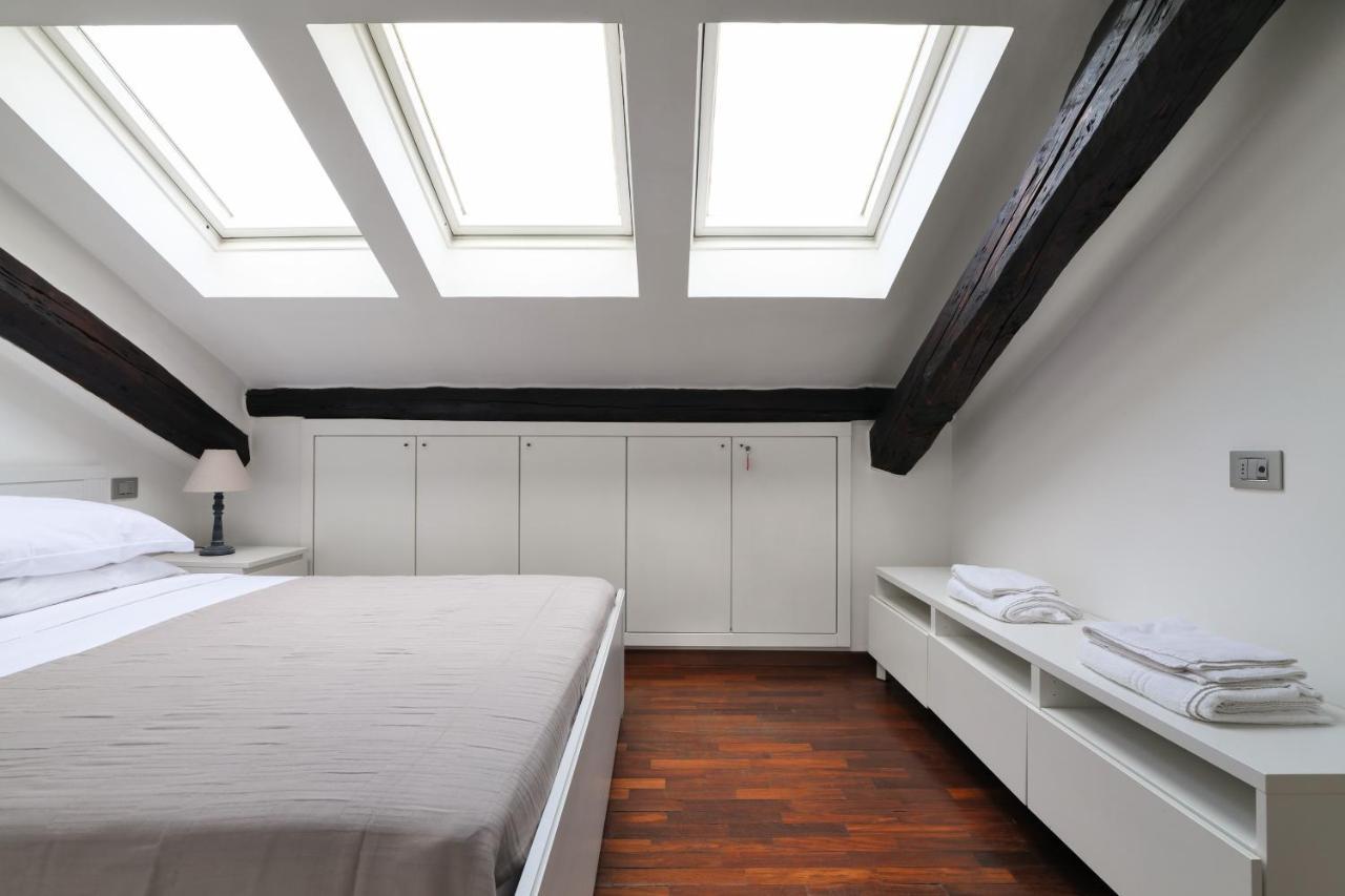 דירות מילאנו Elegant P.Venezia Attic מראה חיצוני תמונה